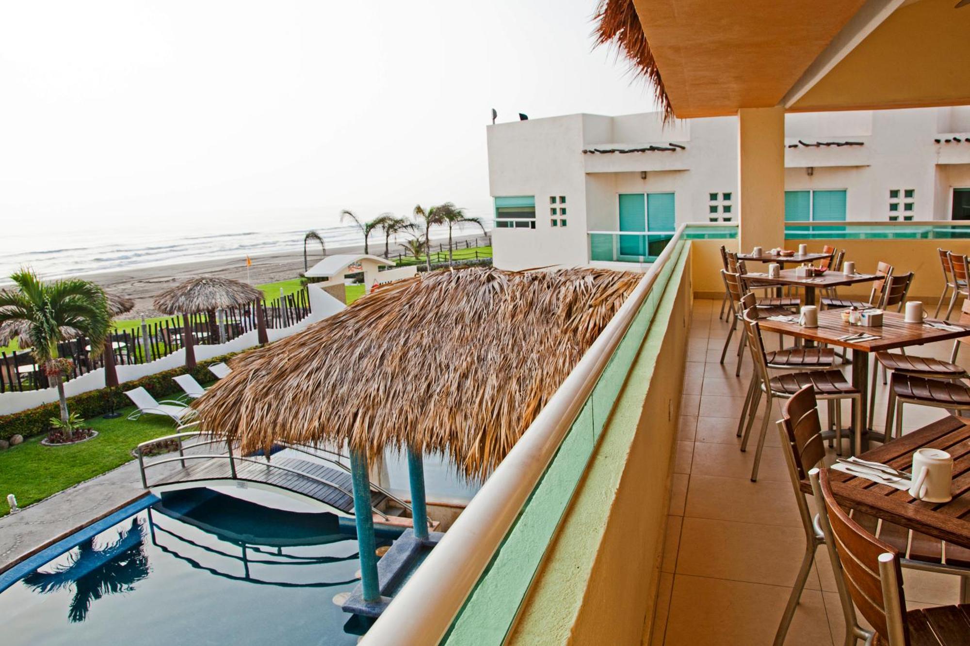 Artisan Playa Esmeralda Family Beach Hotel Playa Chachalacas Exterior foto